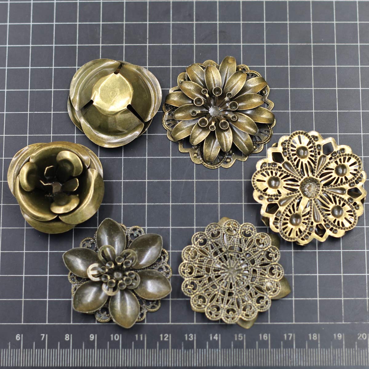 6 Stück Verzierungen Kombinati – Embellish Craft Bewertung und Preis